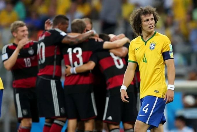 Jogadores do Brasil e Alemanha.