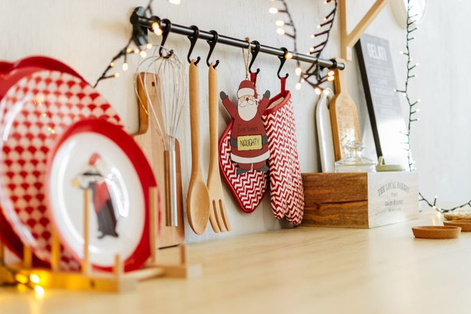 Christmas themed kitchen gifts