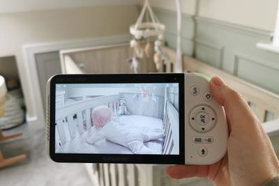 Best Split-Screen Baby Monitors for Twins and Multiples