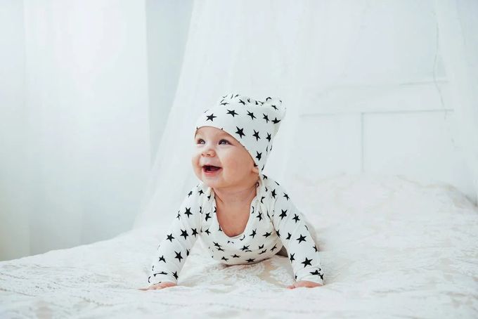 How to Dress Your Baby for Sleep in Winter main image