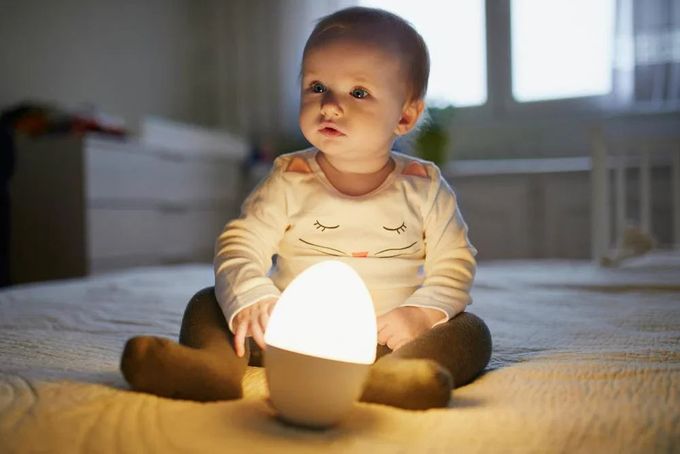 Should Babies Sleep with a Night Light? main image