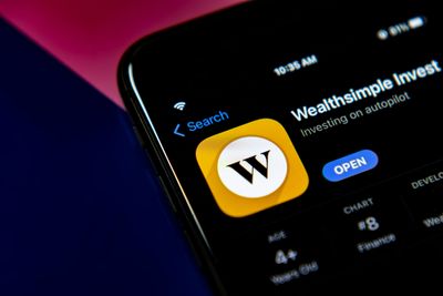 Wealthsimple Review: Trading Options, Stocks, Fees, and More