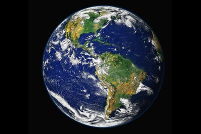 No fragmented merchant services with a global payment service provider