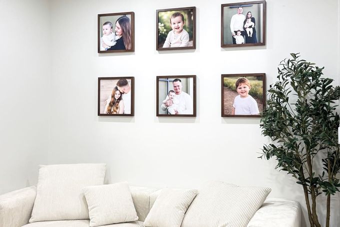 A symmetrical wall gallery layout.