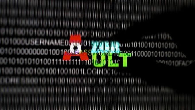 a computer screen with the word war of the cult on it