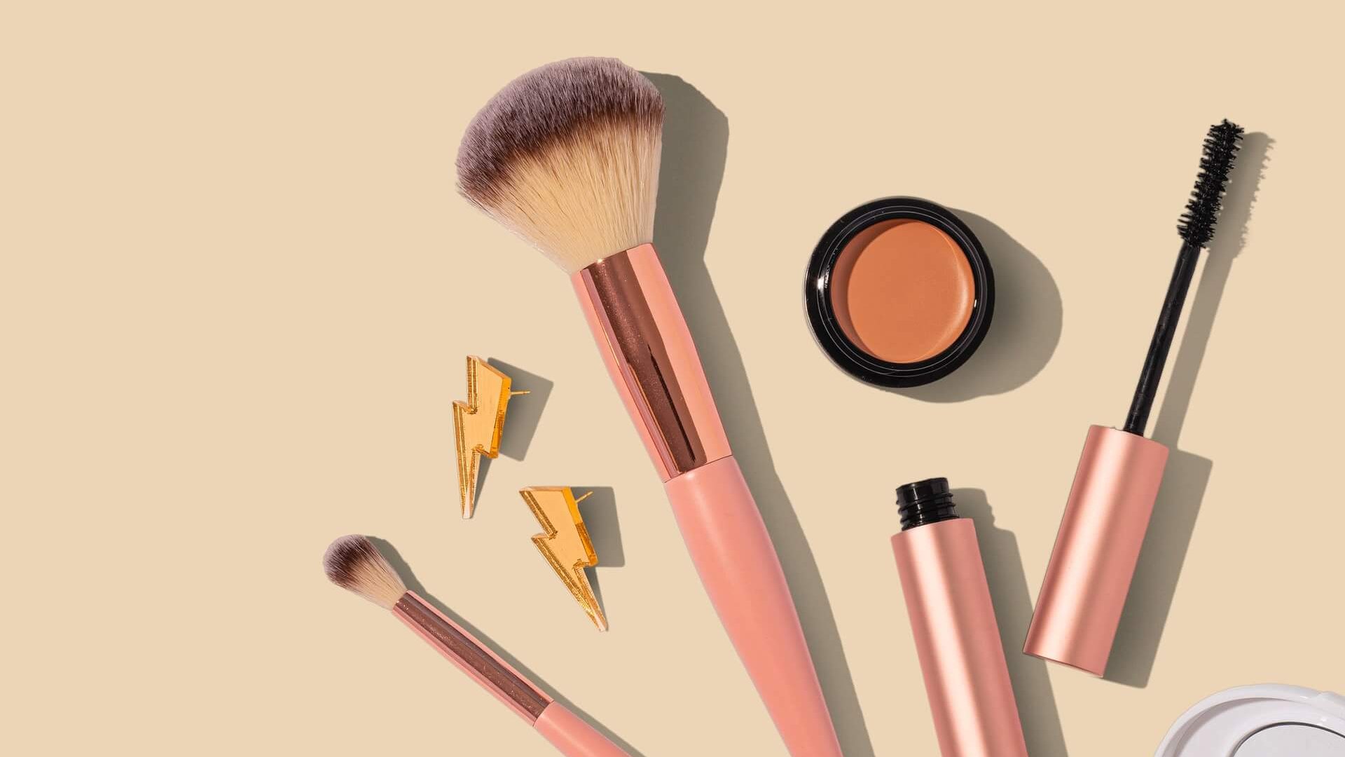 How to Clean Makeup Brushes for Even Better Beauty Looks in 2023