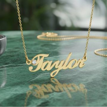 Taylor name necklace preview