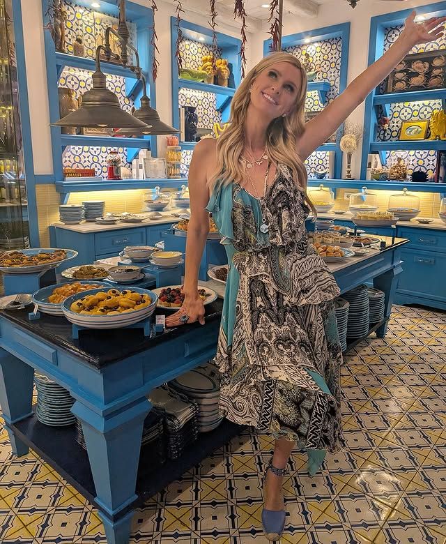 Nicky Hilton traveling in theo grace Nicky Hilton traveling in theo grace