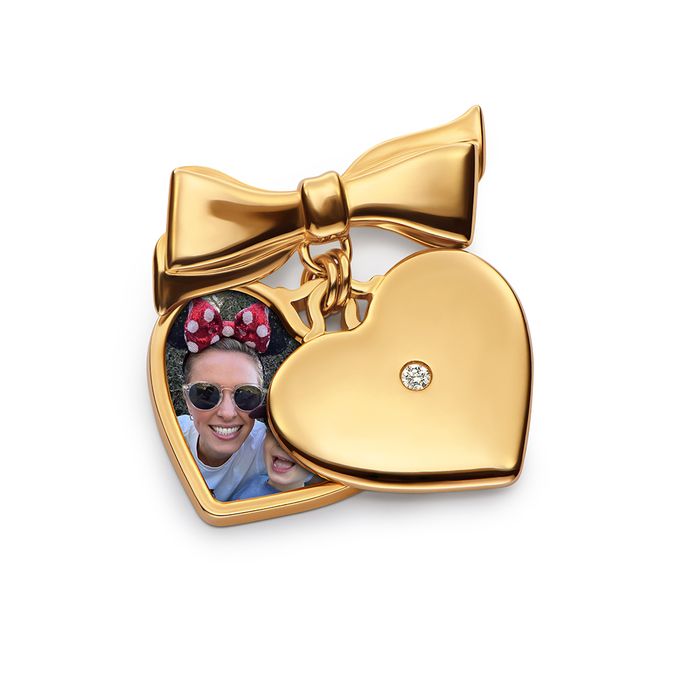 The Sweetheart Brooch in Gold Plating with 0.05CT Diamond