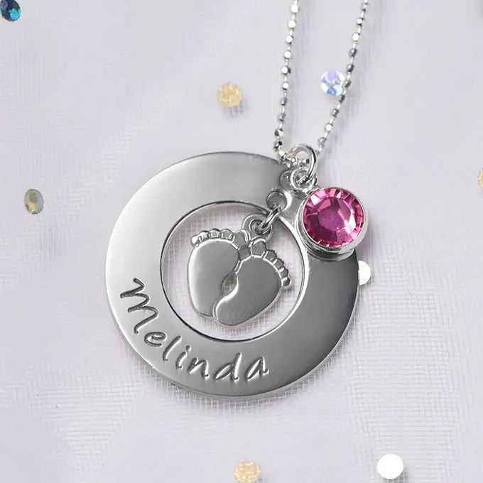 New Mom Necklace with Baby Feet – MYKA
