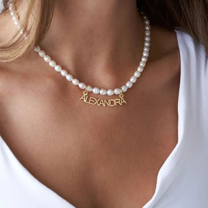 Chiara Pearl Name Necklace in Vermeil– MYKA