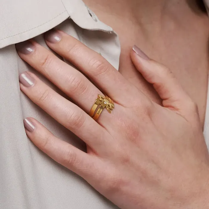The Mom Diamond Ring in 18k Gold Vermeil