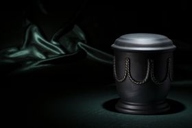 8 Unique Cremation Urns for Your Dad